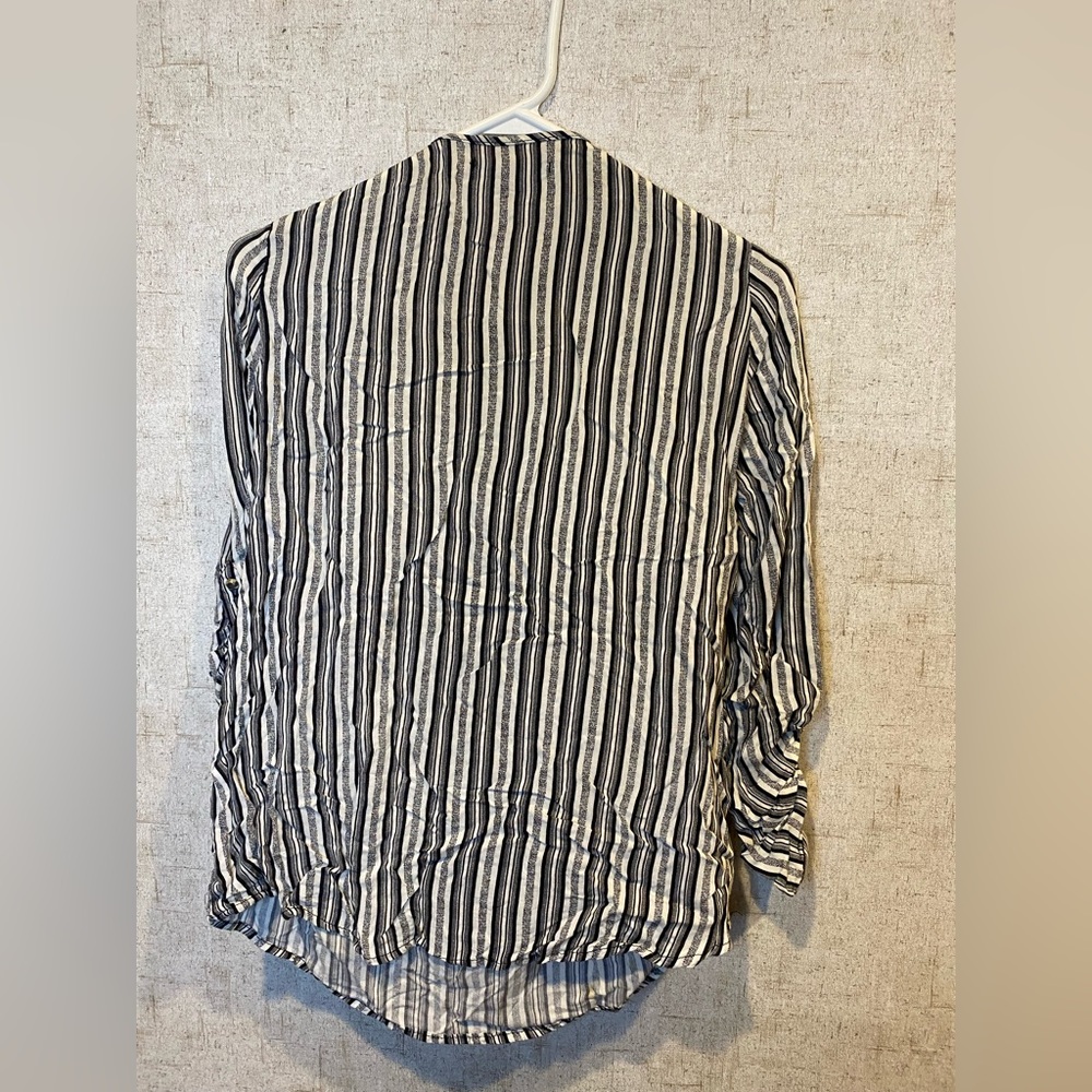 Blouse - Picture 3 of 3